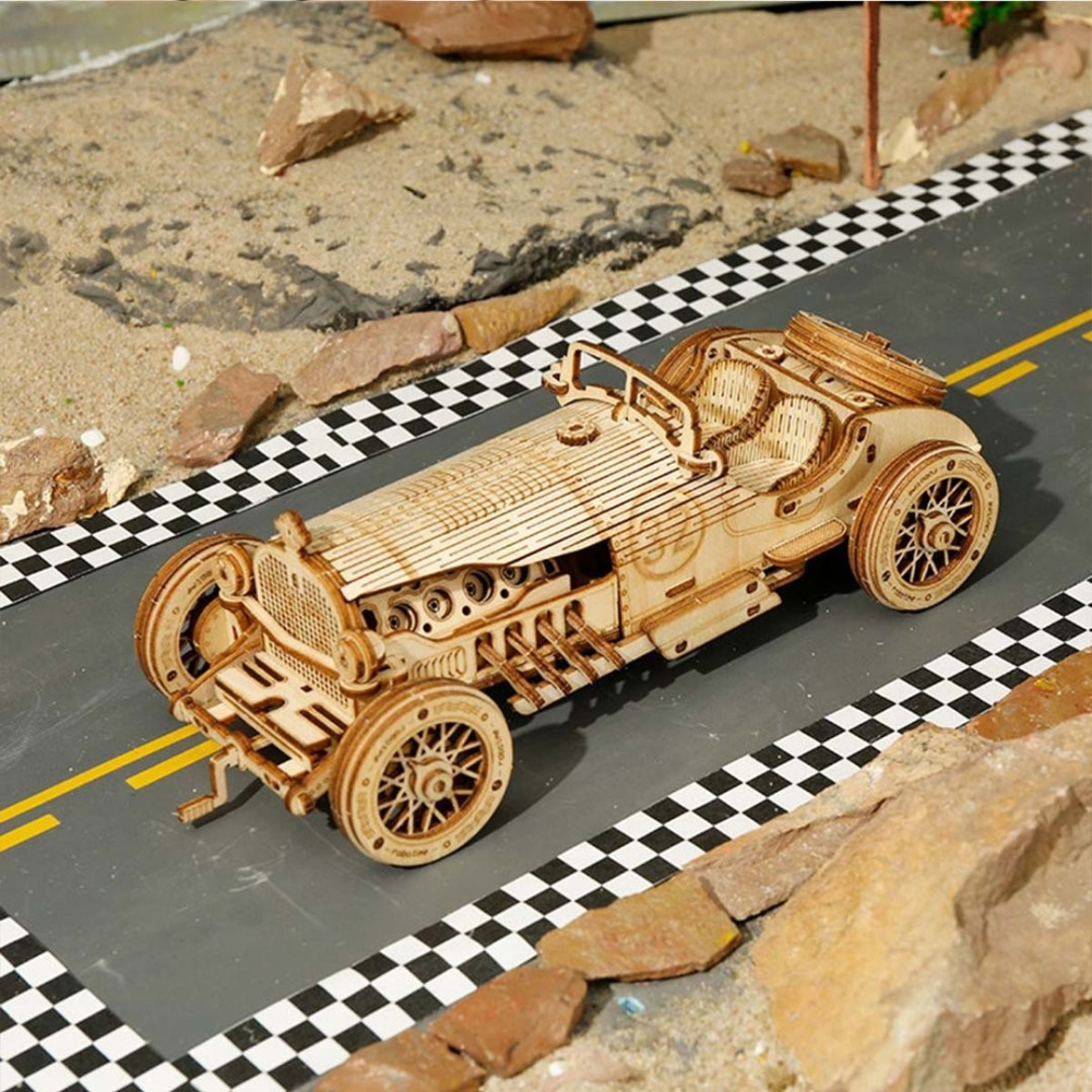 3D Grandprix bil puslespil i træ - sjov gave til ham